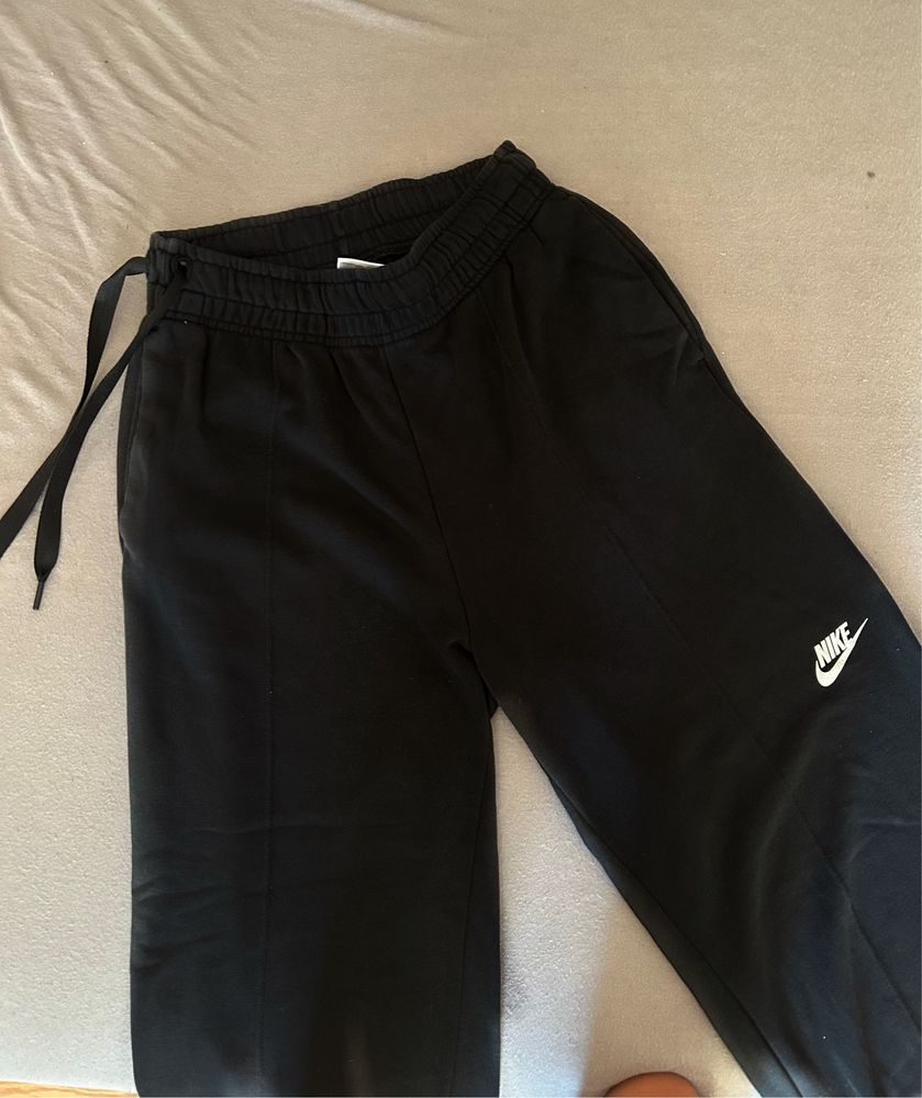 Nike анцуг С размер