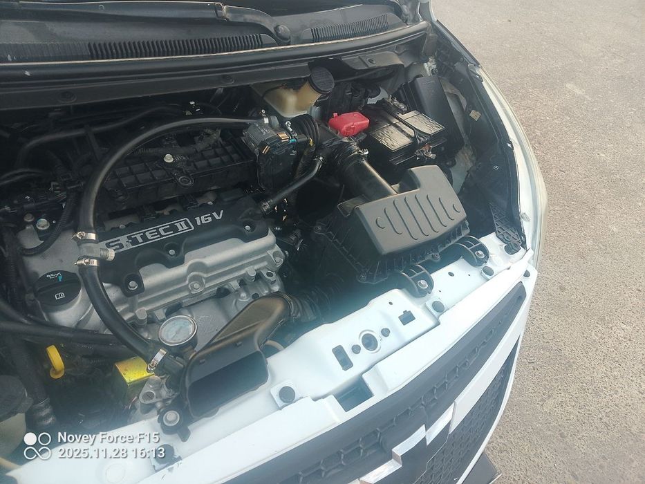 Spark avtomobil sotiladi