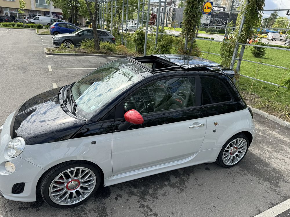 Fiat 500 ABARTH.