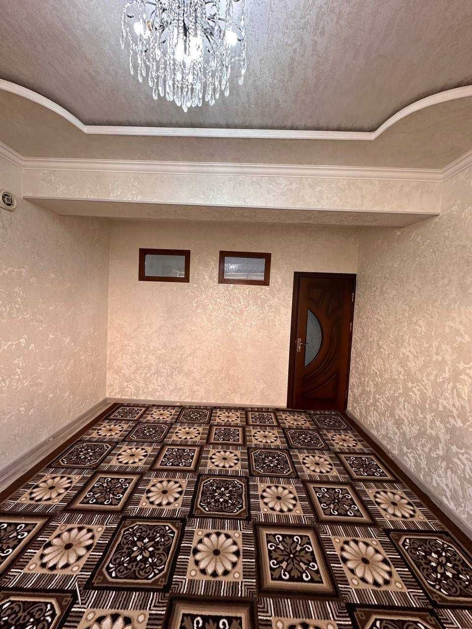 2х комнатная квартира на 1 этаже 51кв/м, в Самарканде