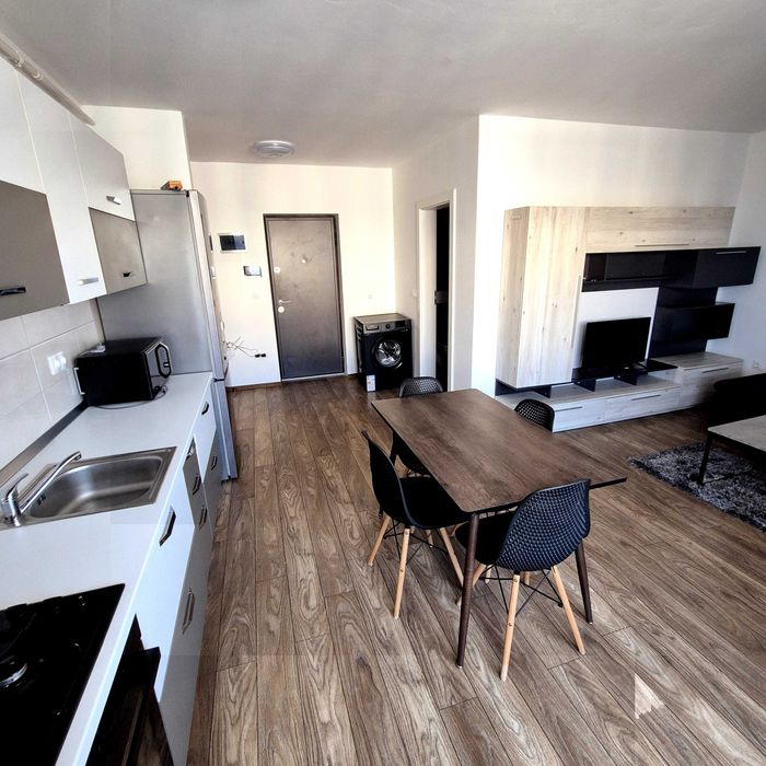 Apartament cu 2 camere de inchiriat in complexul Maurer Residence