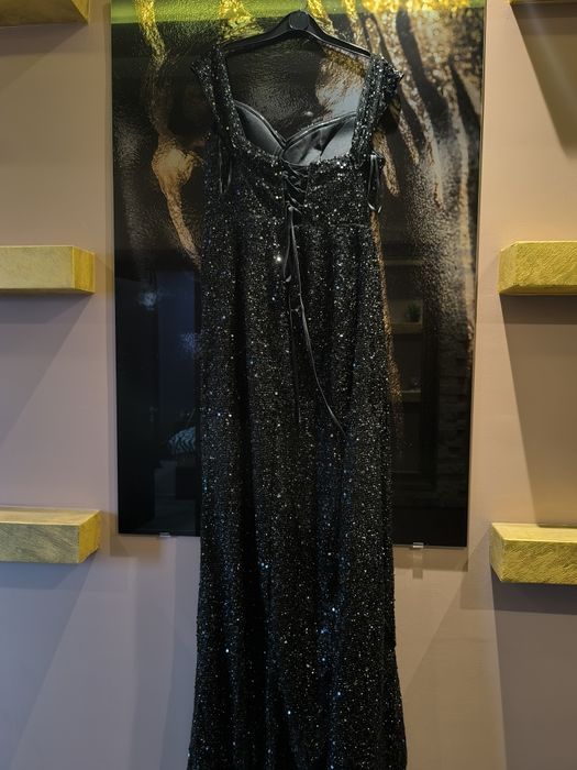 Официална рокля с пайети