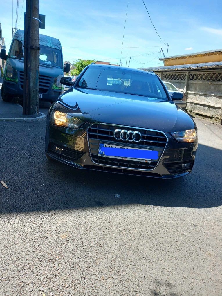 Audi A4, 2012  2.0 TDI