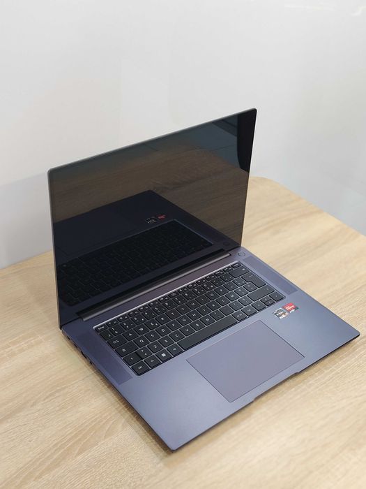 Huawei MateBook D16 /Ryzen 7 5800H/16GB DDR4/SSD 512GB/16” IPS Full HD