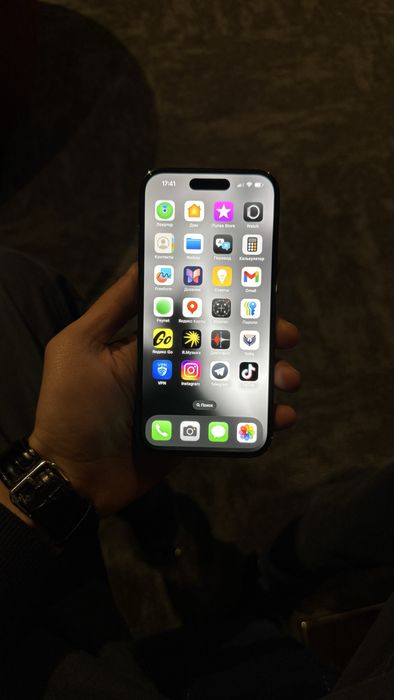 продается iphone 14 pro