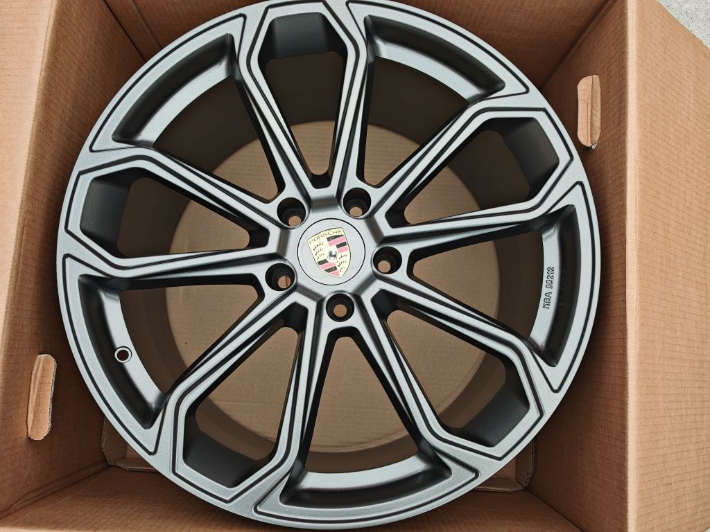 Vand jante de aliaj pentru Porsche Cayenne pe 21 marca gmp italia