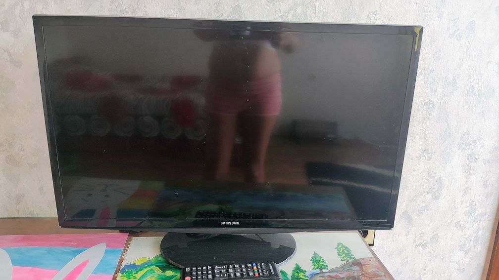Samsung T28D310EW