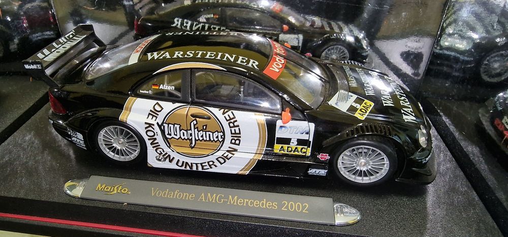 Количка Метална Vodafone AMG-Mercedes 2002 Warsteiner Maisto 1:18 нова
