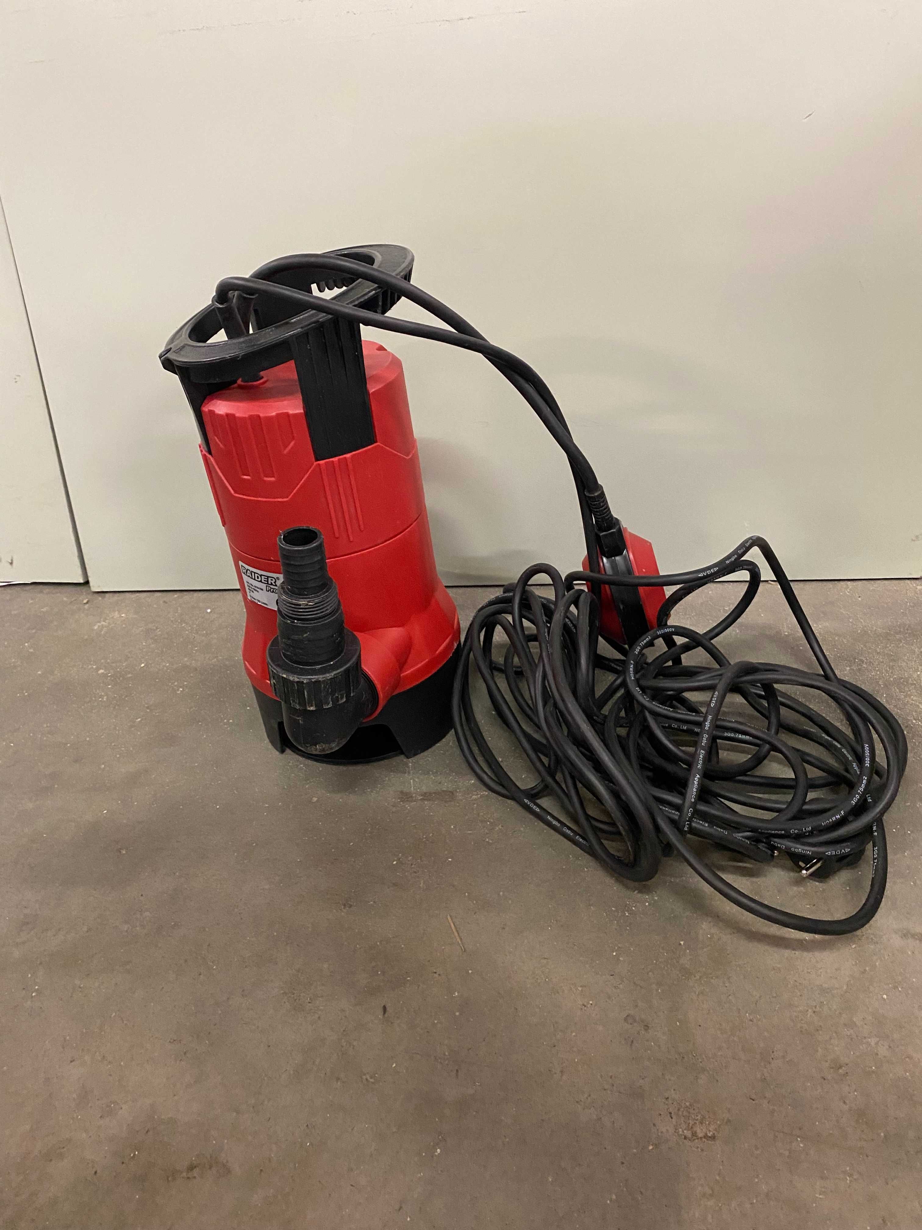 Помпа водна потоп. 400W 1" 125L/min 5m 10m кабел -WP42  /Помпа900W