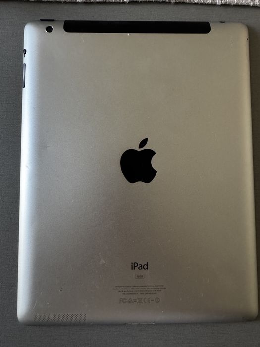 Ipad 12.5 GB - сив