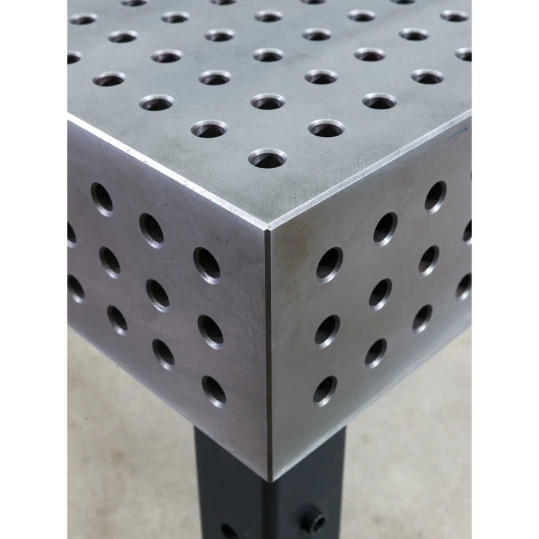 Заваръчна маса 1500×1480×12 мм, Товароносимост 2000 кг–Ф16/ф28 НАЛИЧНА