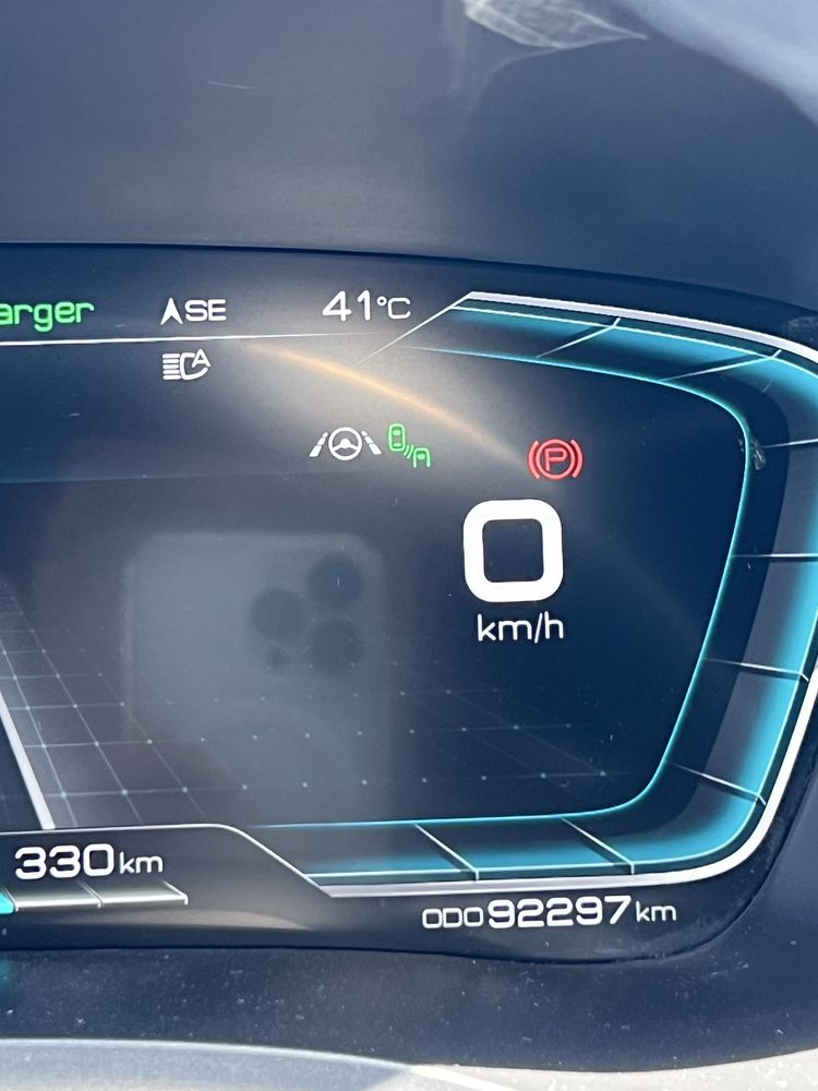 Byd song plus 2022 yil 92.000 km prabeg 1 ta detalda kraska bor