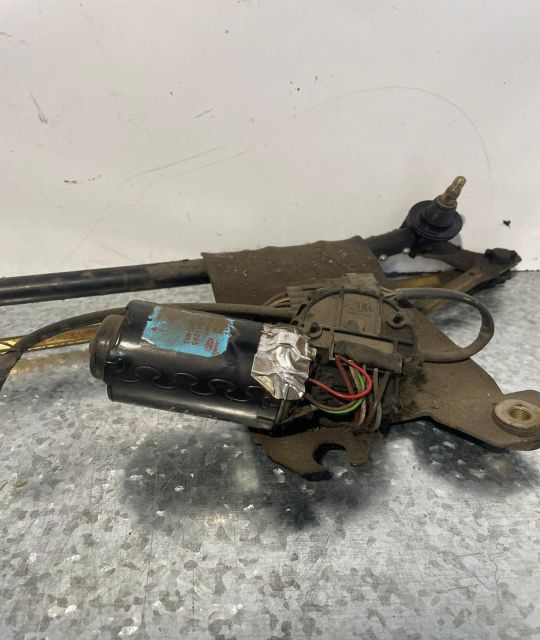 Ansamblu stergatoare parbriz volan pe stanga Dacia Logan prima genera