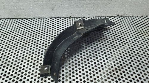 Aparatoare noroi inferioara dreapta AUDI A4 II Avant 8E5, B6 2000 - 2005 8E0853834 / 8E0 853 834