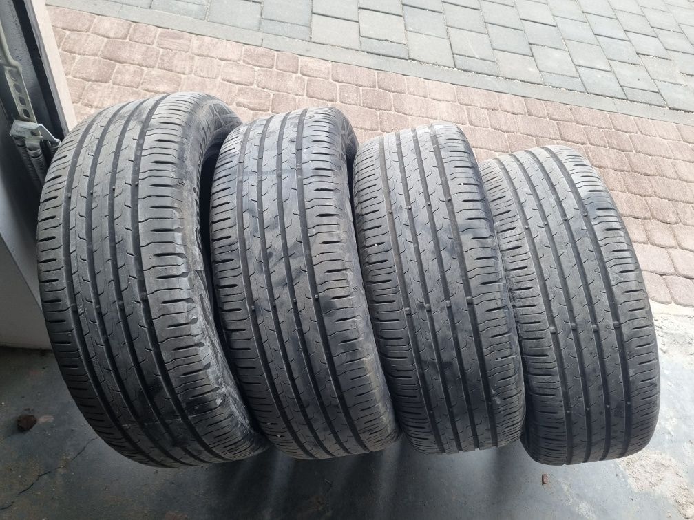 Летни гуми Continental 215/55/17