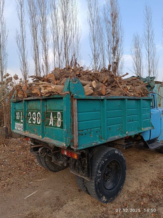 Quruq oʻtin sotiladi