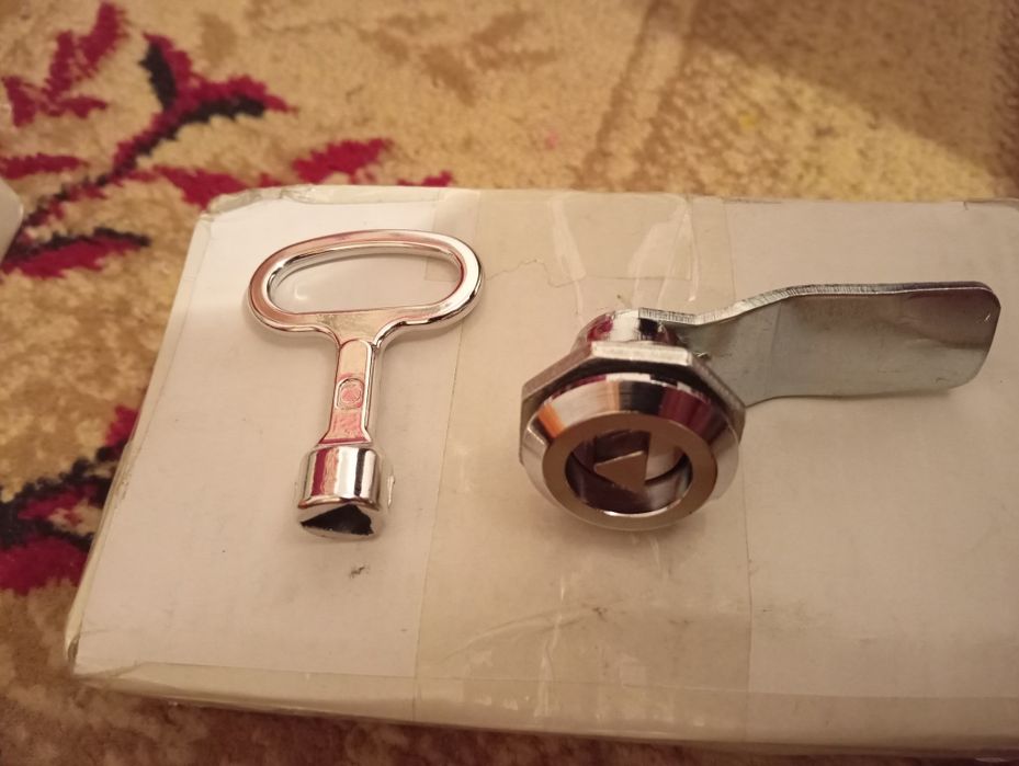 Сатылады есіктің брбәлелеріма сондай  кезінде әр каропкасн 10к га өса