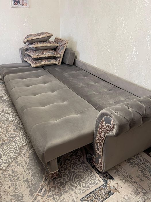 Продаю Диван 3 метра