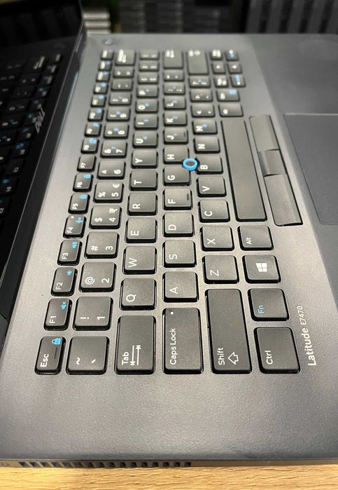 DELL Latitude 7470. Core i5 6300U 2.4/3.0 GHz. 8/256 GB. 14'' FHD IPS
