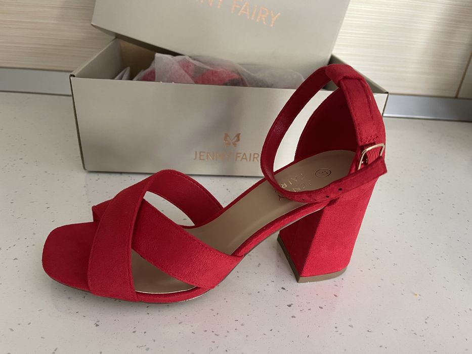 Sandale jenny fairy 37 noi, in cutie, CCC