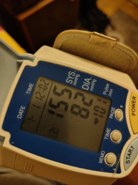 Tensiometru pe baterii