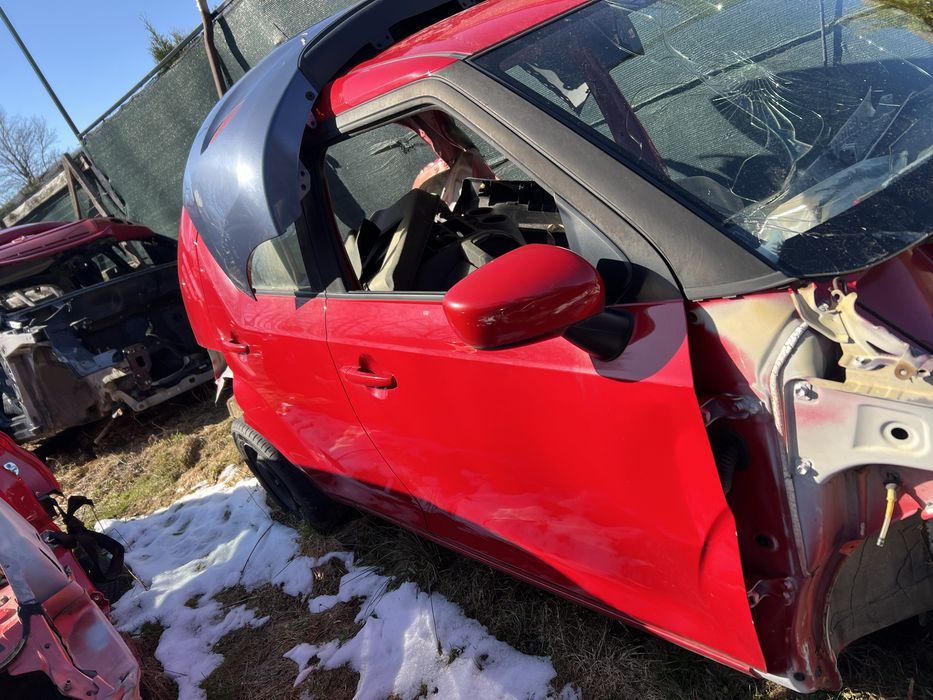 Suzuki Ignis usa prag aripa spate stalp fusta cutie viteze
