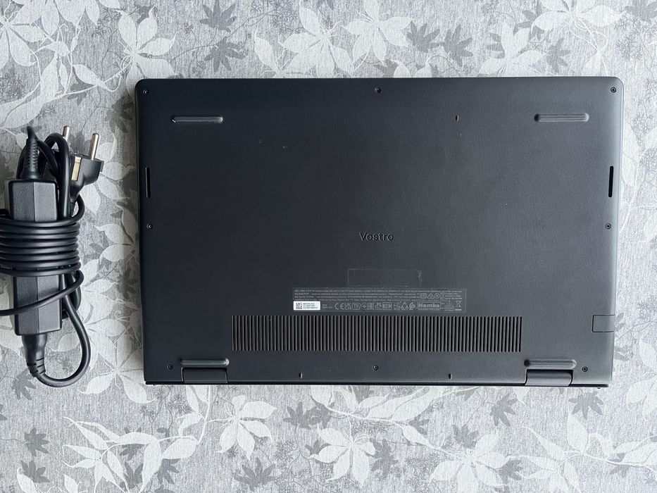 Dell Vostro 15 3510 Intel i7 24GB RAM