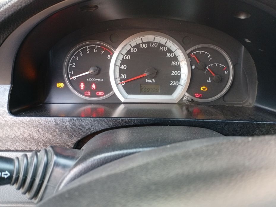 Lasetti Sotiladi 1.6