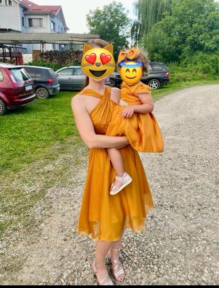 Vand set rochii mama fiica