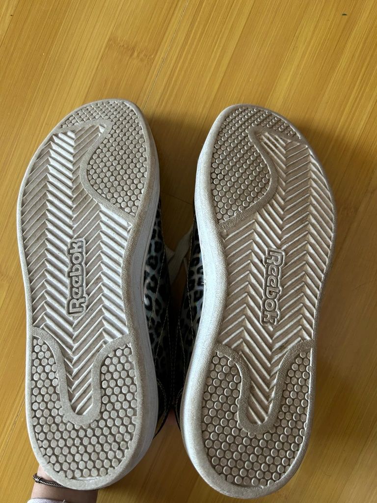 Маратонки Reebok 37