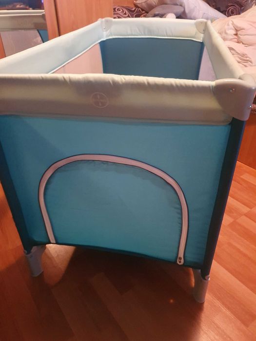 pătuț de călătorie pentru bebeluși