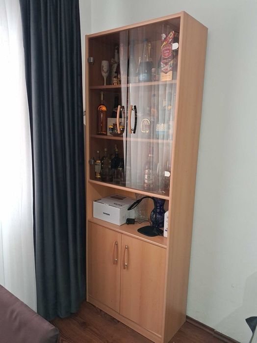 Vitrină sufragerie
