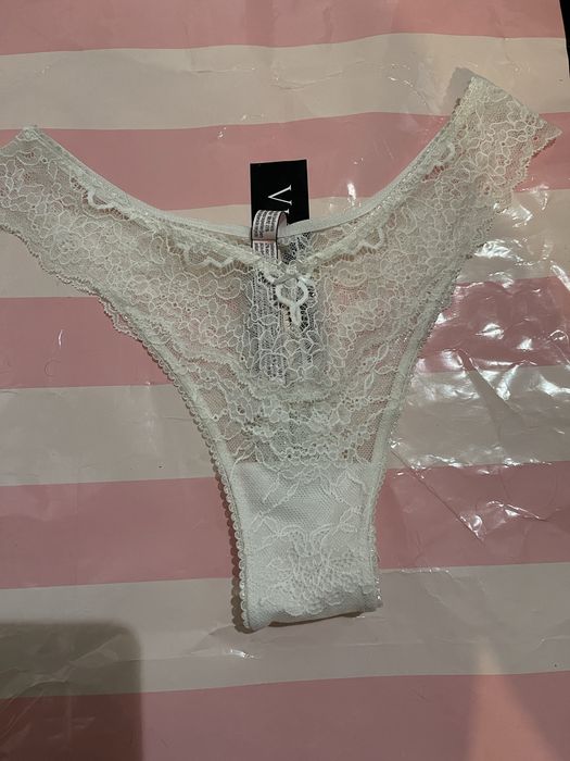 Lenjerie intima Victoria’s Secret