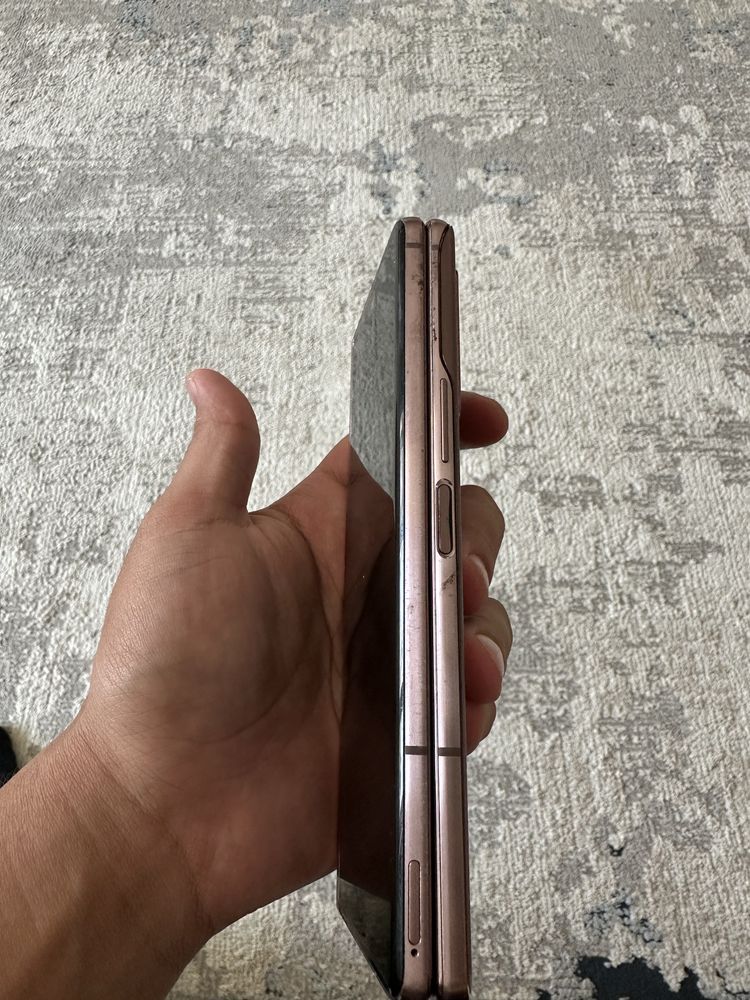 Samsung z fold2 lte