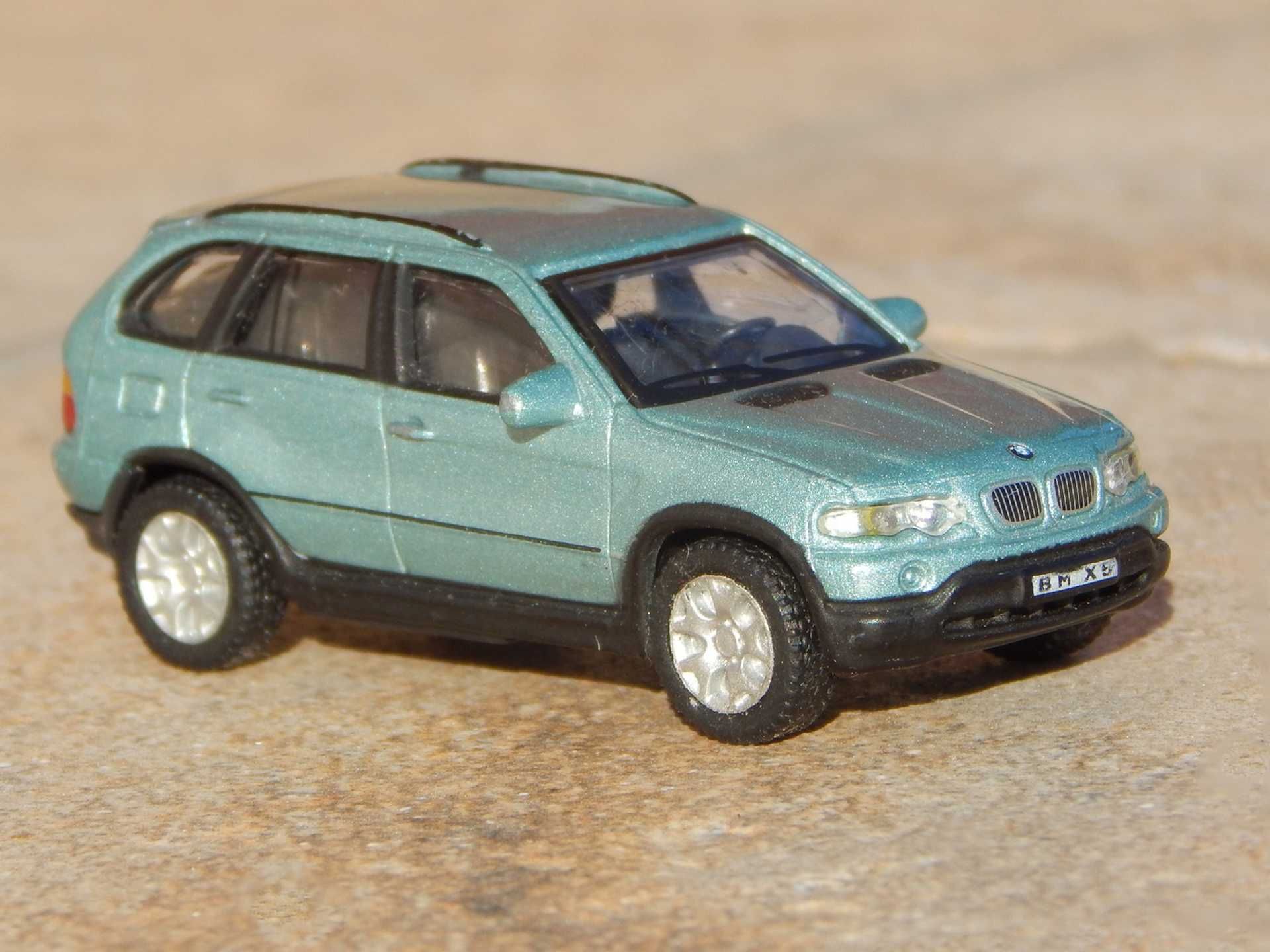 Macheta BMW X5 E53 (1999 - 2006) scara 1:72