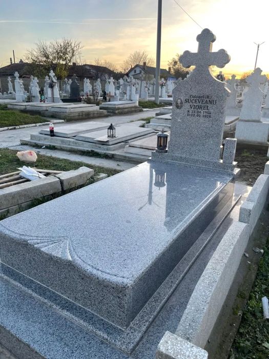 Morminte si scari din granit sau marmura