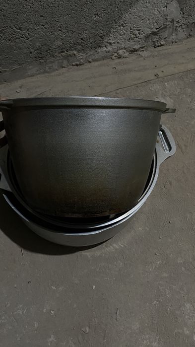 Два казана и кастрюля