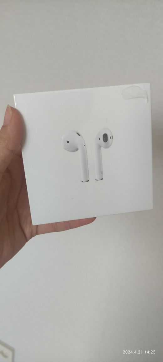 AirPods with Charging Case