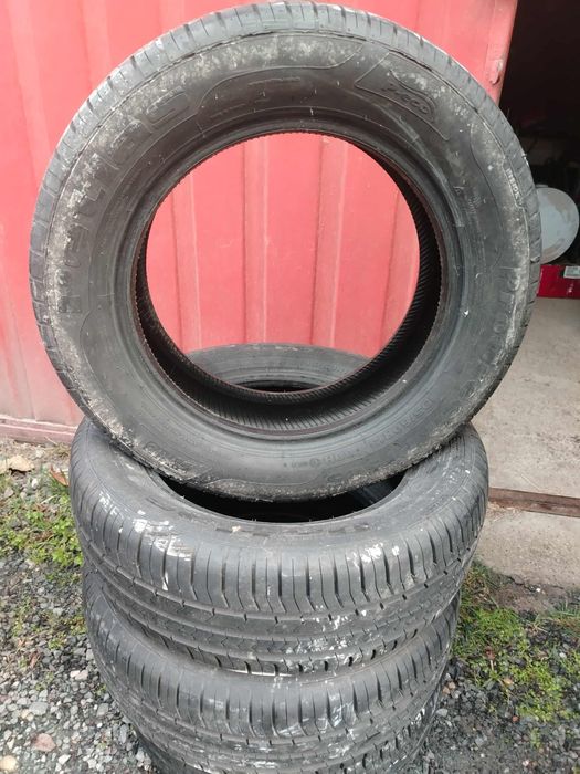 Anvelope de VARĂ 195 60 15