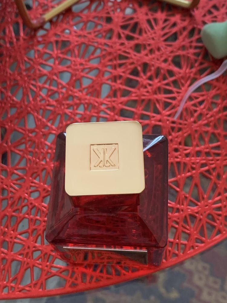 Парфюм - Maison Francis Kurkdjian Baccarat Rouge 540
