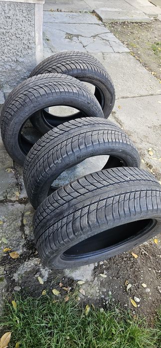 Vând Anvelope iarna Bridgestone R19!