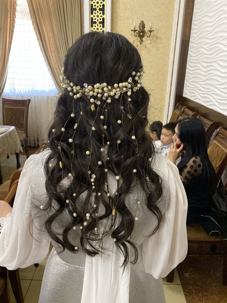 Платье с накидкой