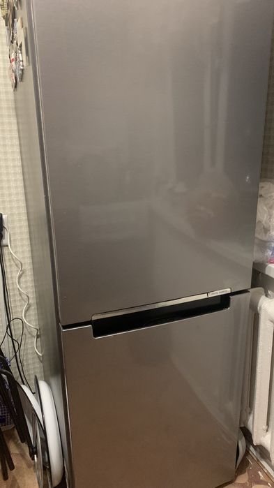 Холодильник Samsung