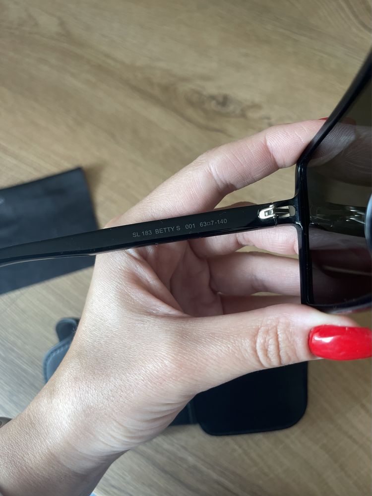 Оригинални слънчеви очила Saint Laurent