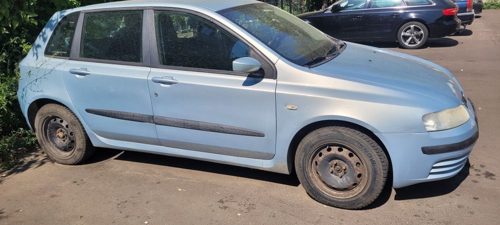Vând Fiat stilo 1.6 16v