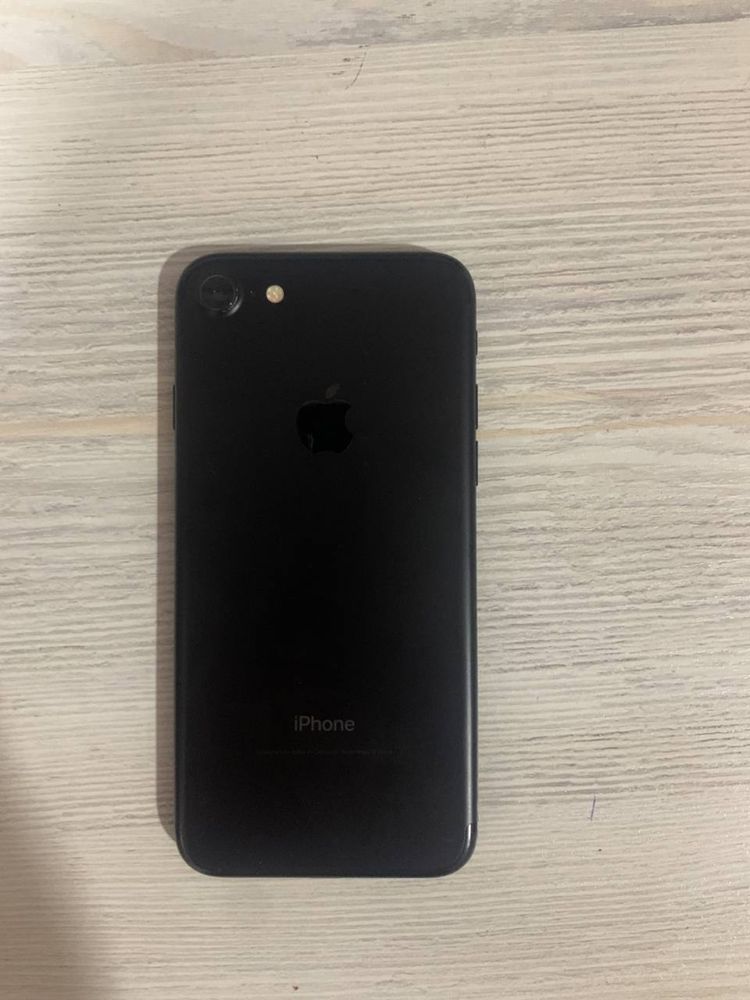 iPhone 7 ideali black