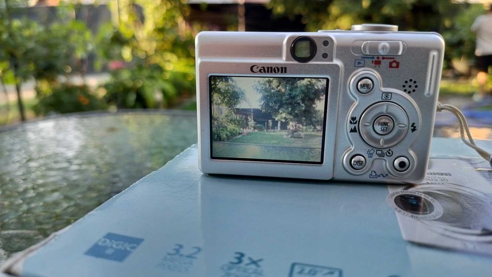 Compact Digital Camera Canon Digital Ixus 30 Full box 3,2Mp Zoom optic