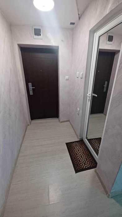 Дава се под наем Двустаен апартамент в Бургас, Ветрен - 75 кв.м за 325 € - Снимка #5