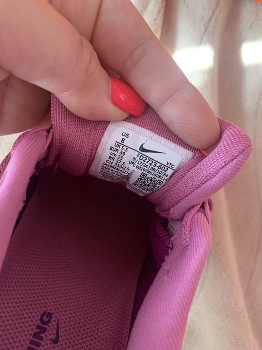 Nike air zoom / Дамски маратонки 39