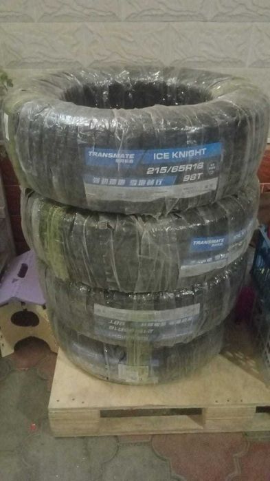 Комплект новой зимней авторезины
